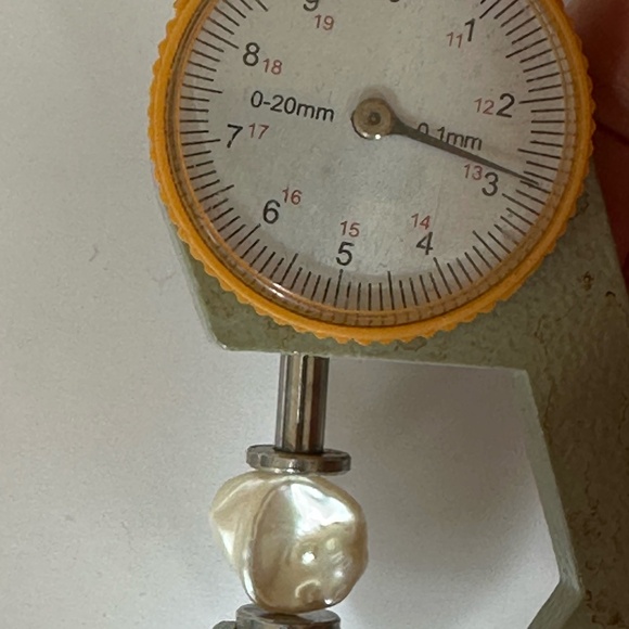 Large White Keshi Pearl Stud Earrings - 925 Sterling Silver - Picture 6 of 7